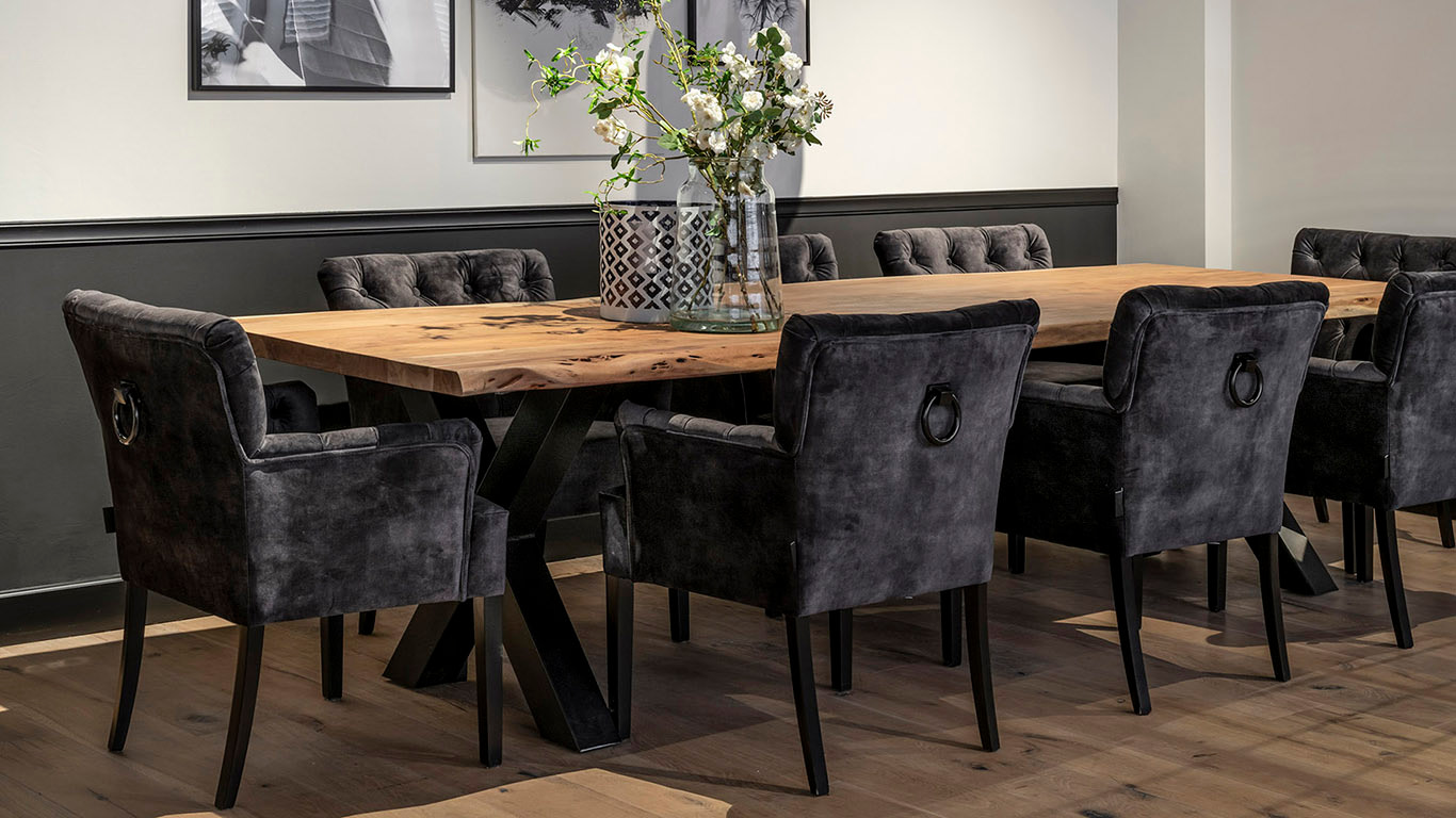 UrbanSofa Kate Eetkamerfauteuil Vienna Antracite Live Edge Eettafel X Poot Large Zwart Website 1