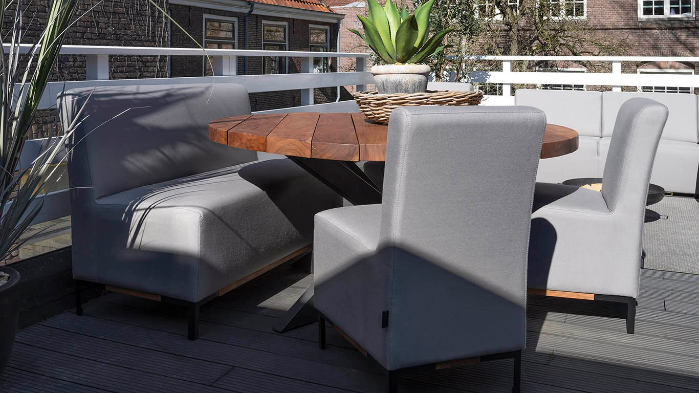 UrbanSofa Outdoor Marbella Dining Website