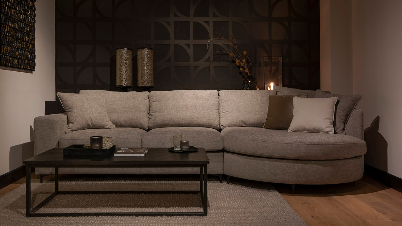 UrbanSofa Lorenzo Casia Loungebank Marseille Stone Monaco Salontafel Website scaled