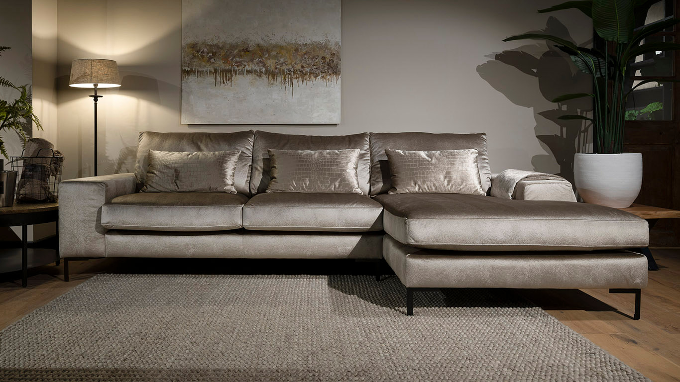 UrbanSofa Cesano Casia Loungebank Bergamo Fur Silver Website