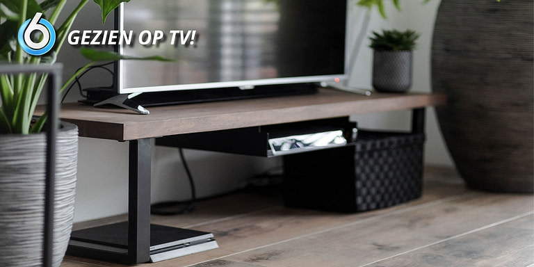 Aflevering 2 Rocco TV Dressoir Close Up scaled