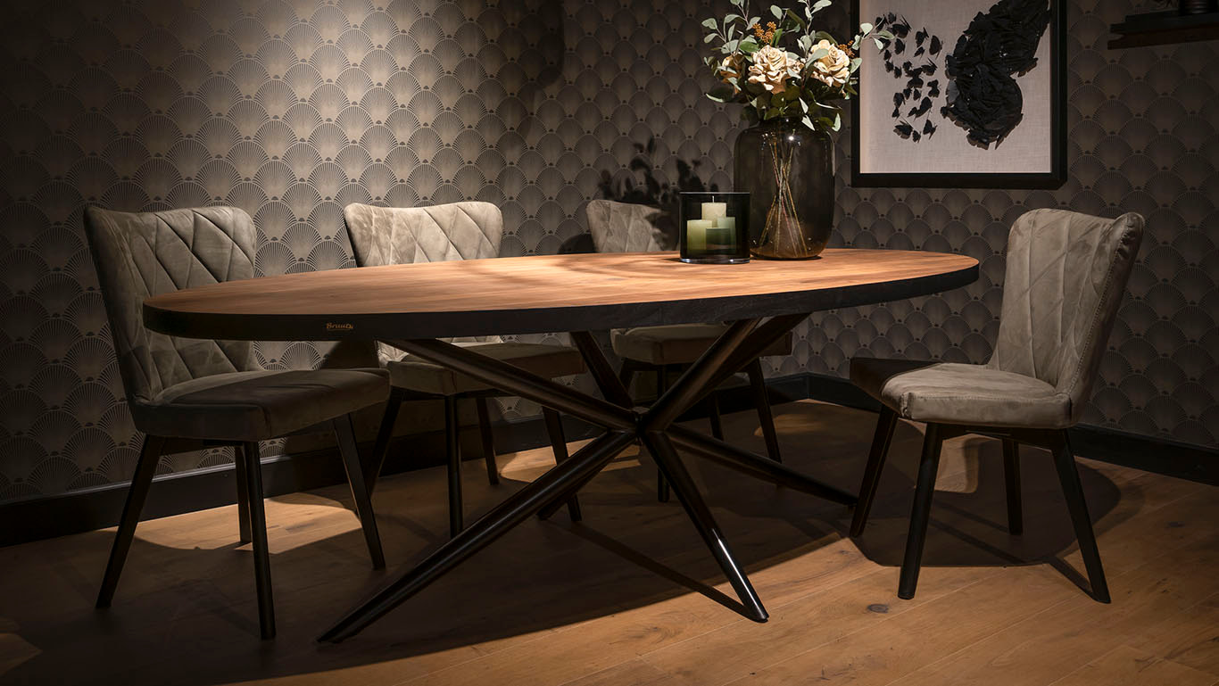 UrbanSofa Justin Eetstoel Micro Suede Thyme Romy Eettafel Fuze Spider Leg Website